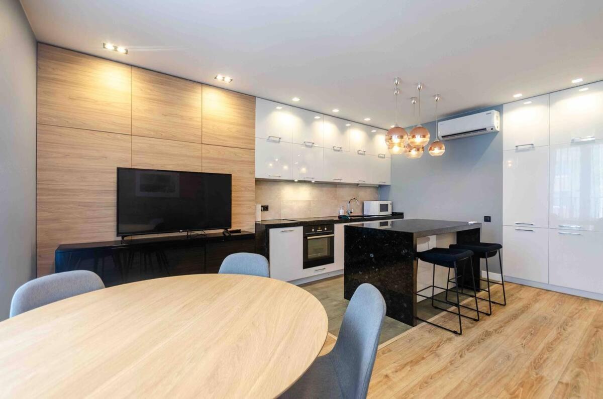 Petrovdom 190-199-216 In Spacious Apartments At Rc New York Concept House Κίεβο Εξωτερικό φωτογραφία